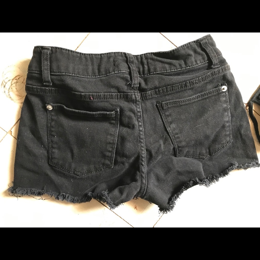 Shorts - Picture 2 of 2